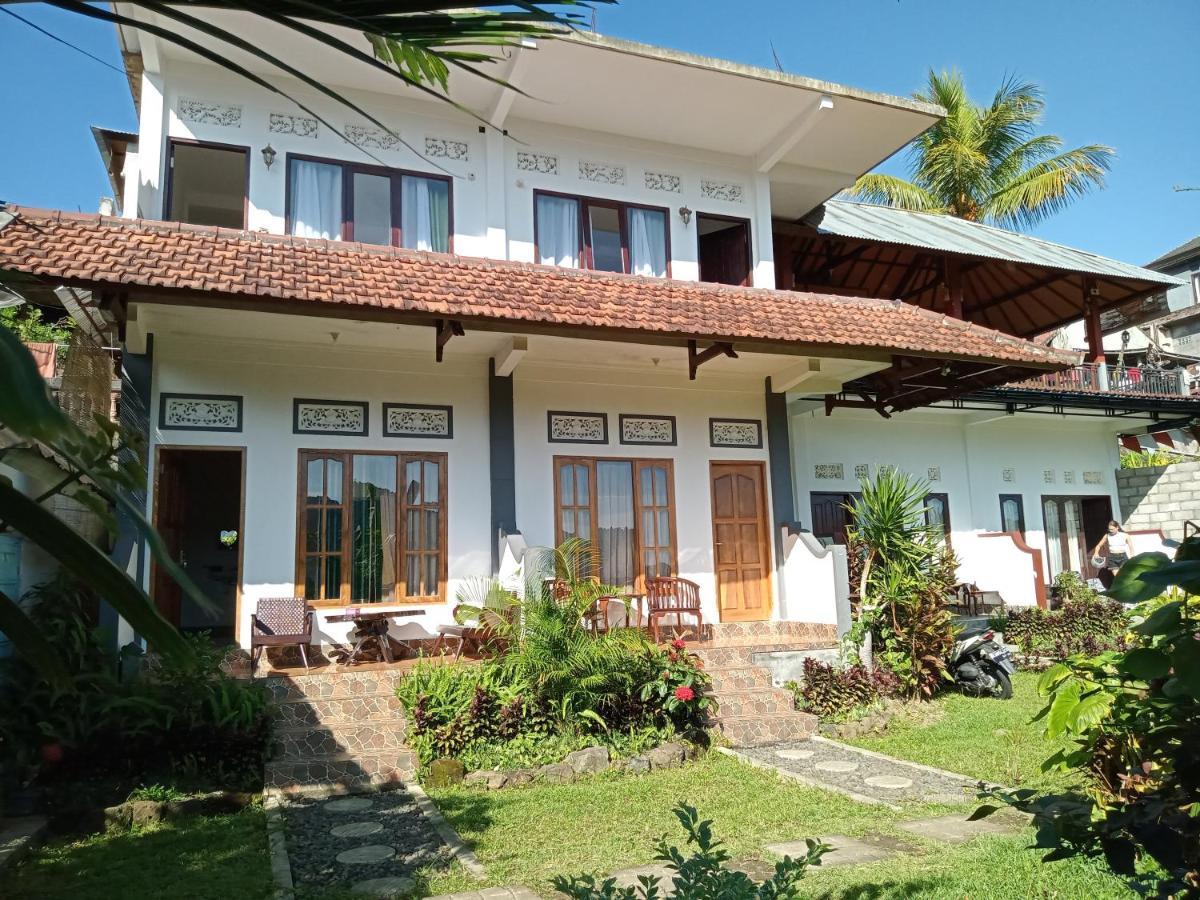 Aris Homestay And Warung Made 문덕 외부 사진