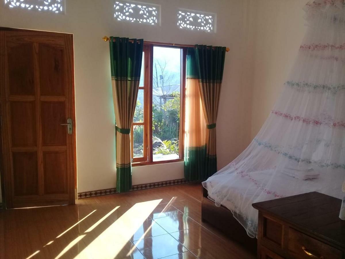 Aris Homestay And Warung Made 문덕 외부 사진